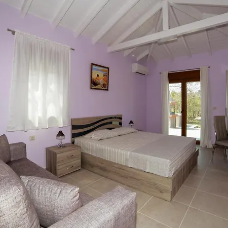 Daphnes Дом отдыха Айос-Николаос